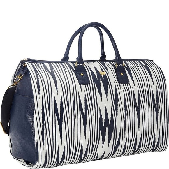 Buxton Handbags - Buxton Chevron Travel Duffle Bag